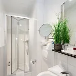 Отель Moselhaus Weiskopf 'selfcheckin'offsitebreakfast'cityparking' Бернкастель-Кюс