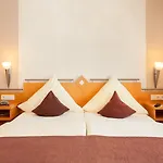 Hotel Moselhaus Weiskopf 'selfcheckin'offsitebreakfast'cityparking' Bernkastel-Kues