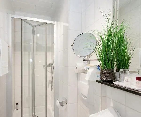 ホテル Moselhaus Weiskopf 'selfcheckin'offsitebreakfast'cityparking' ベルンカステル・クース