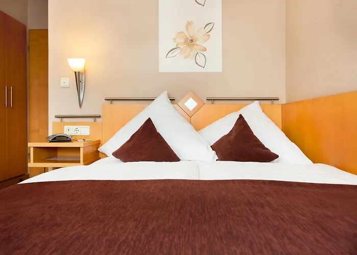 מלון Moselhaus Weiskopf 'selfcheckin'offsitebreakfast'cityparking'