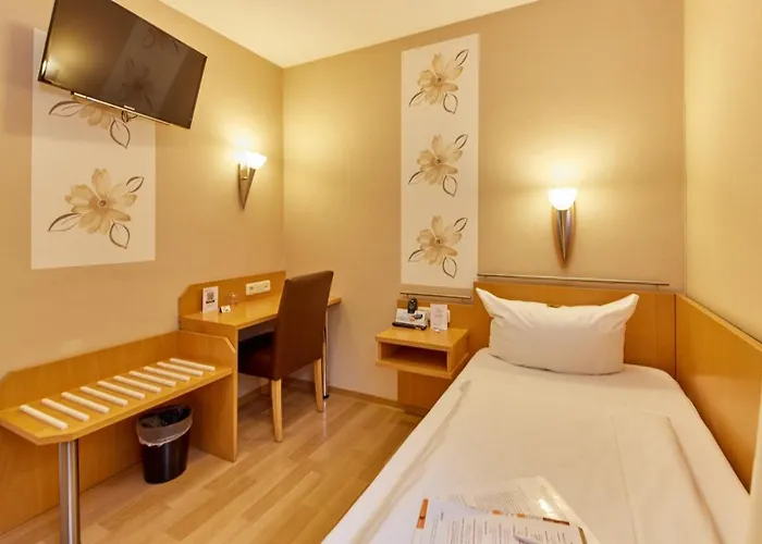 Moselhaus Weiskopf 'selfcheckin'offsitebreakfast'cityparking' מלון 3*