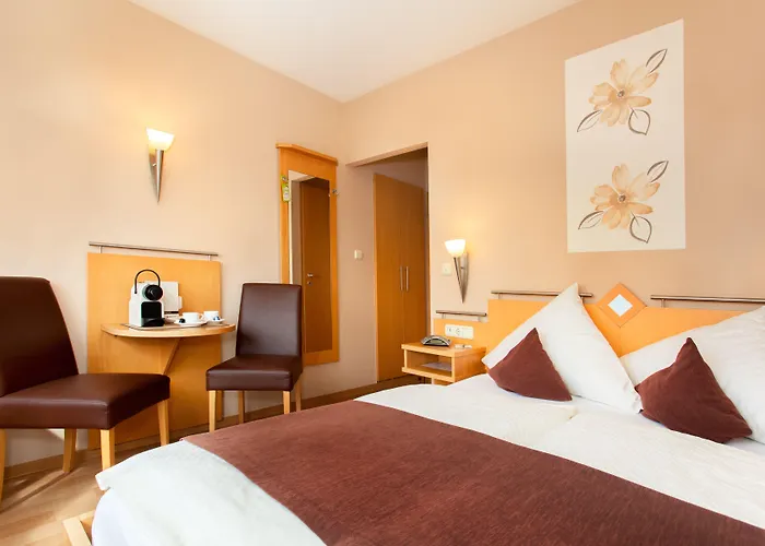 ホテル Moselhaus Weiskopf 'selfcheckin'offsitebreakfast'cityparking' ベルンカステル・クース