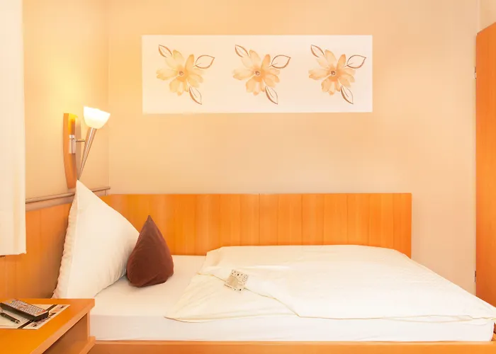 מלון Moselhaus Weiskopf 'selfcheckin'offsitebreakfast'cityparking'