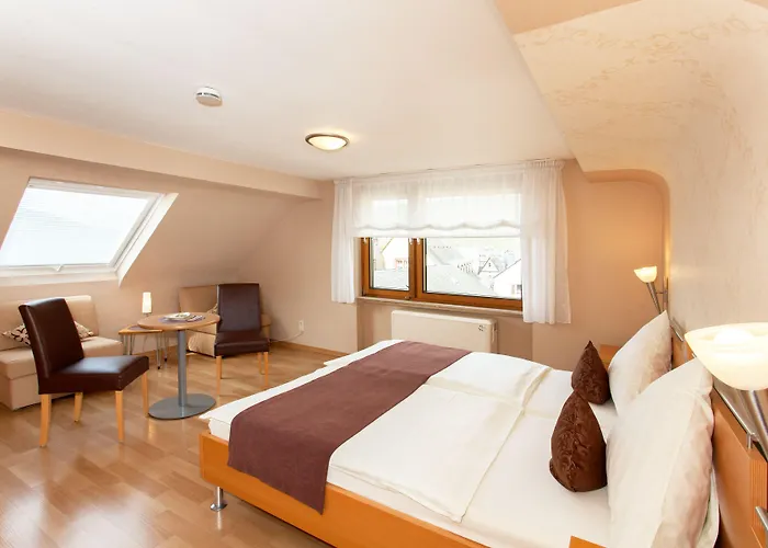 Moselhaus Weiskopf 'selfcheckin'offsitebreakfast'cityparking' מלון 3*