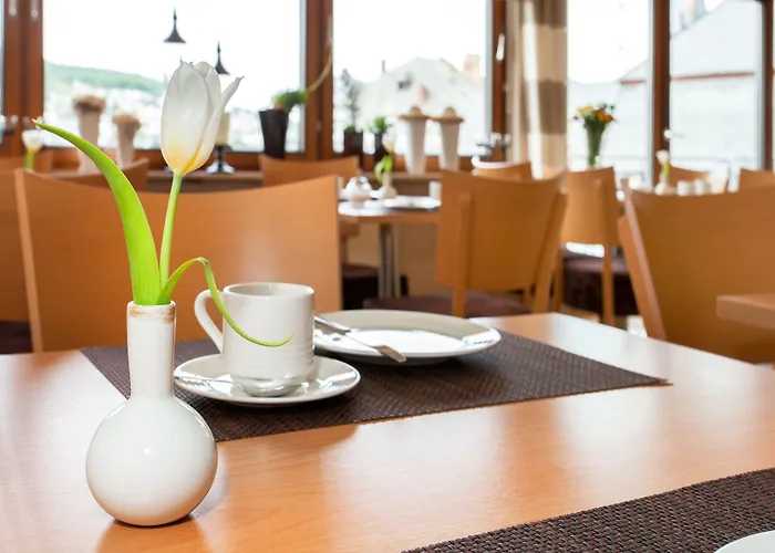 ホテル Moselhaus Weiskopf 'selfcheckin'offsitebreakfast'cityparking' 3*