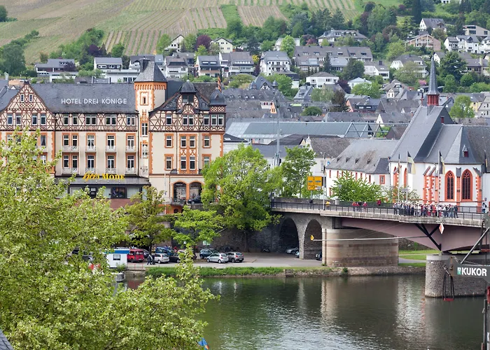 ホテル Moselhaus Weiskopf 'selfcheckin'offsitebreakfast'cityparking' ベルンカステル・クース