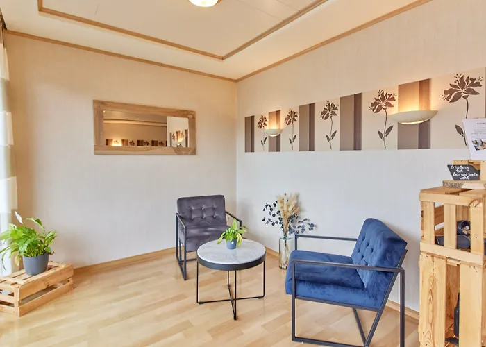 Moselhaus Weiskopf 'selfcheckin'offsitebreakfast'cityparking' ホテル ベルンカステル・クース