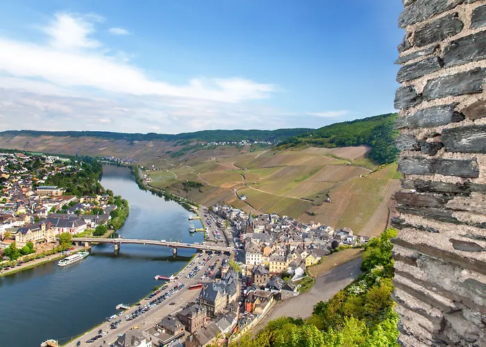 Moselhaus Weiskopf 'selfcheckin'offsitebreakfast'cityparking' ホテル