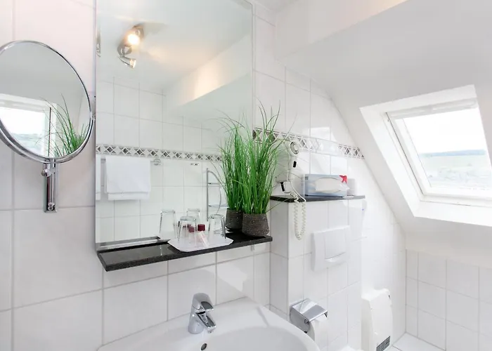 Moselhaus Weiskopf 'selfcheckin'offsitebreakfast'cityparking' 3* ベルンカステル・クース