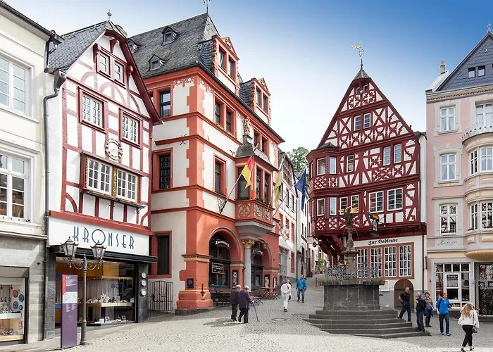 ホテル Moselhaus Weiskopf 'selfcheckin'offsitebreakfast'cityparking' 3*