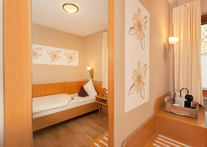 Moselhaus Weiskopf 'selfcheckin'offsitebreakfast'cityparking' מלון